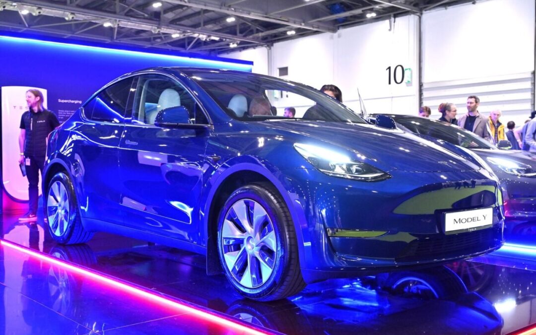 Tesla Has to Fix 20,000 Vehicles With Too-Bright Headlights It’s